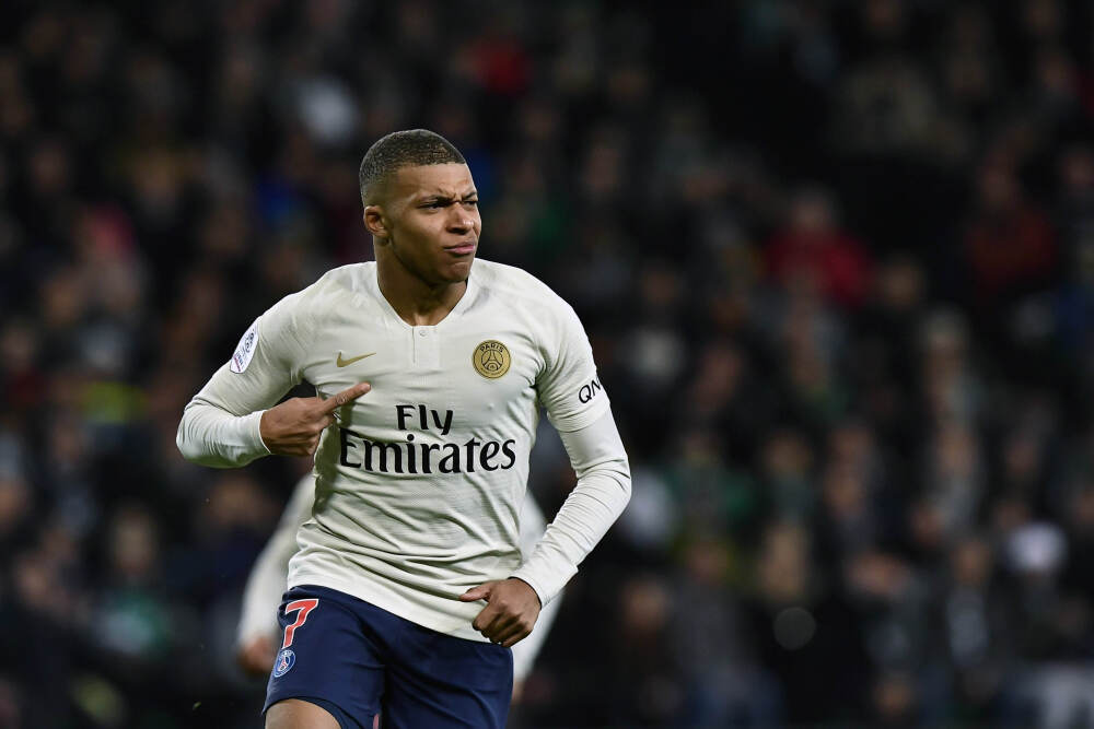 我可才19！弗拉格12月9次得分20+ 联盟第四多&仅次于KD约基奇小卡